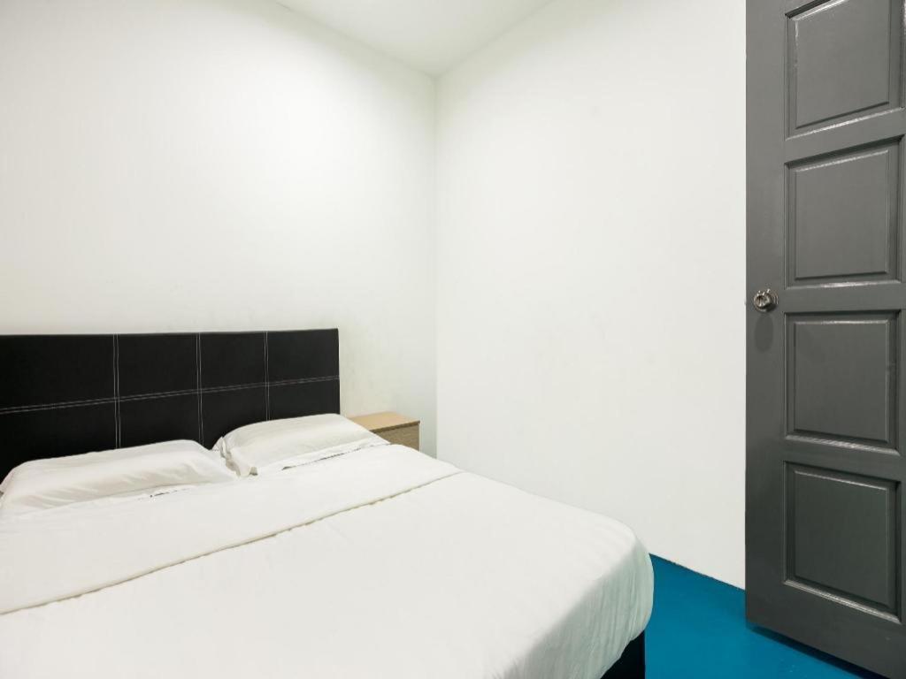 Spot On 89726 Capsule Inn Kota Kinabalu Ngoại thất bức ảnh