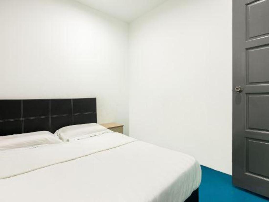 Spot On 89726 Capsule Inn Kota Kinabalu Ngoại thất bức ảnh